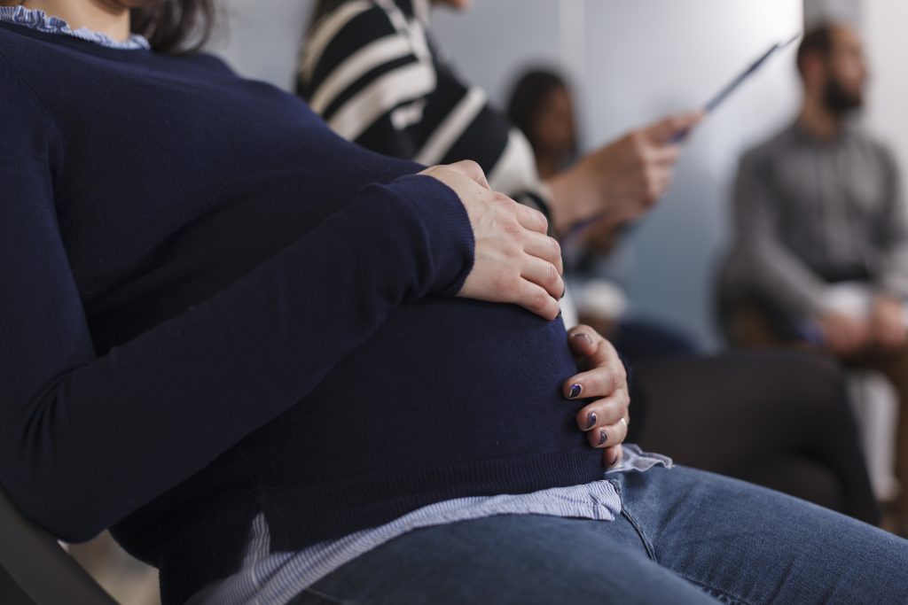 a-lady-sit-in-diagnostic-centre-for-early-pregnancy-test-in-indore.jpg