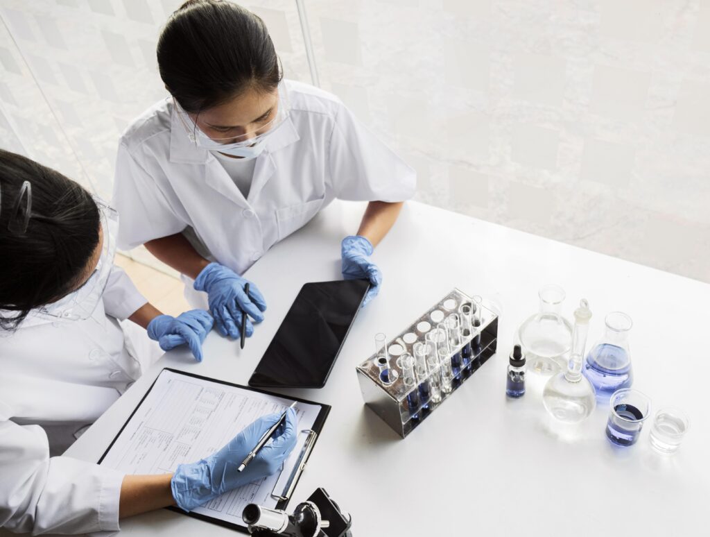 women-working-chemical-project-new-discovery